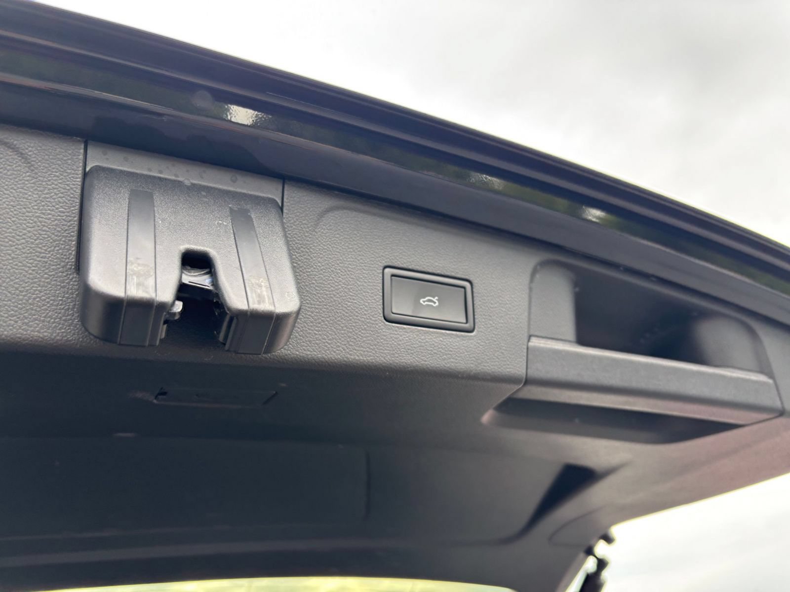 Thumbnail: 2026 Volkswagen Atlas - 24