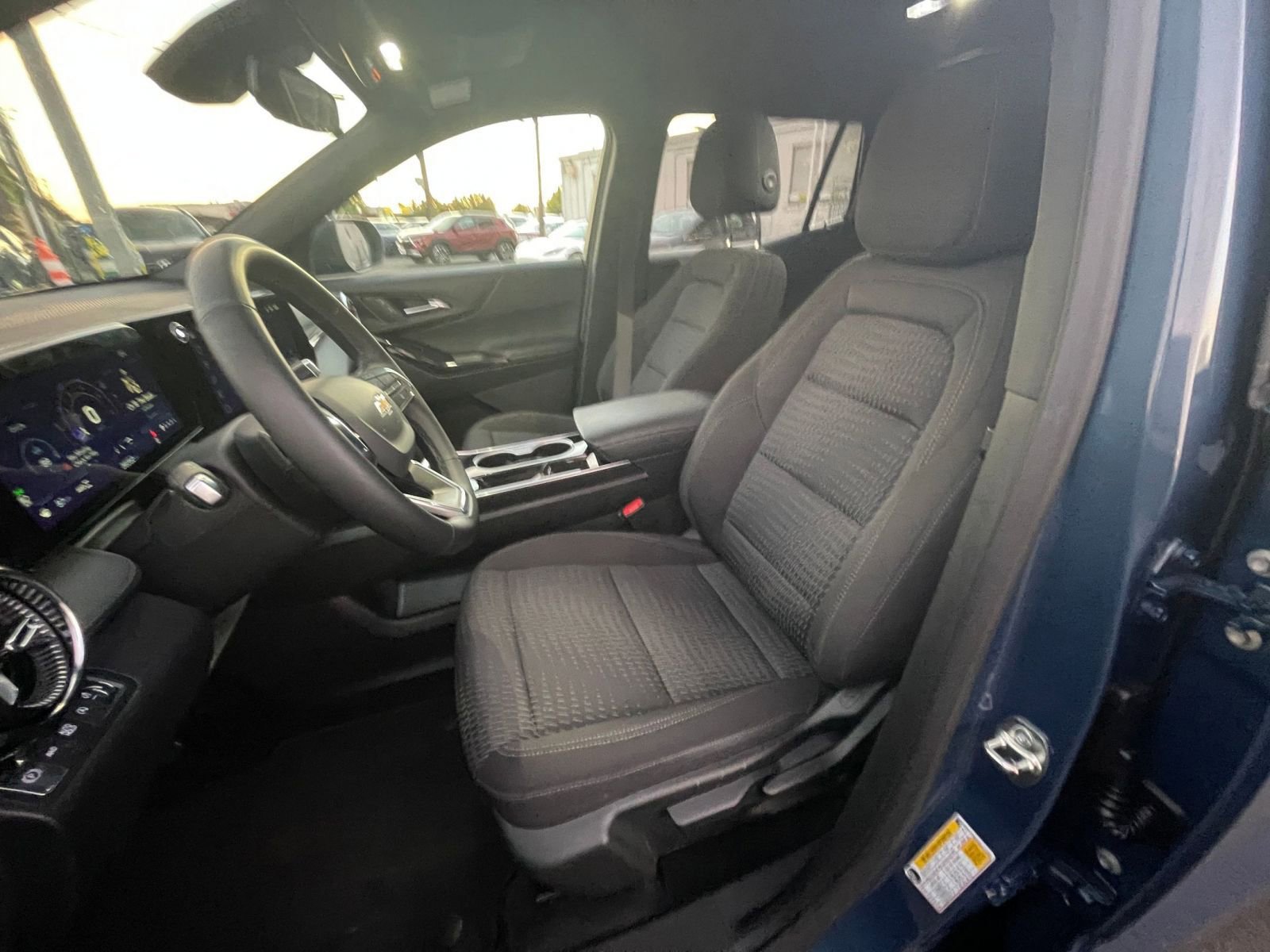 Thumbnail: 2025 Chevrolet Equinox - 35