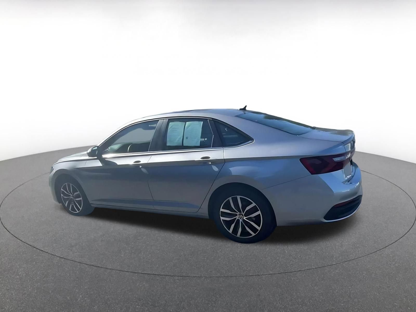 Thumbnail: 2025 Volkswagen Jetta - 10