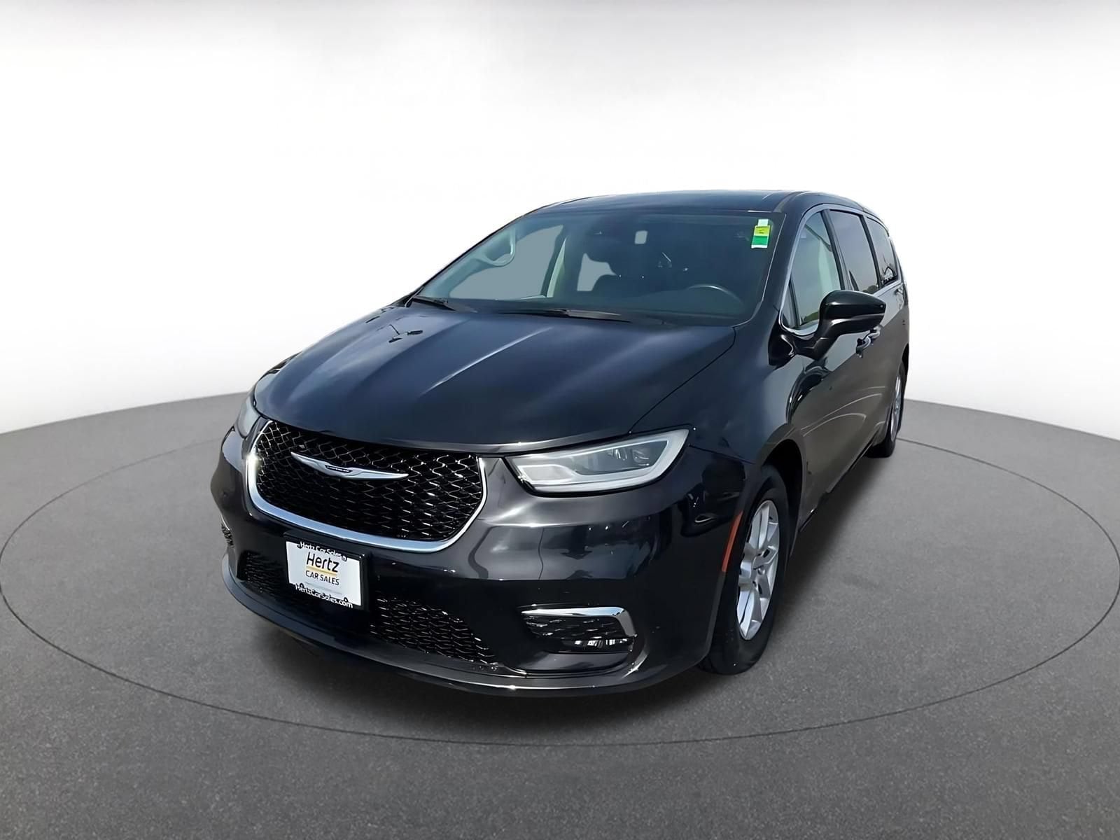 Thumbnail: 2023 Chrysler Pacifica - 6