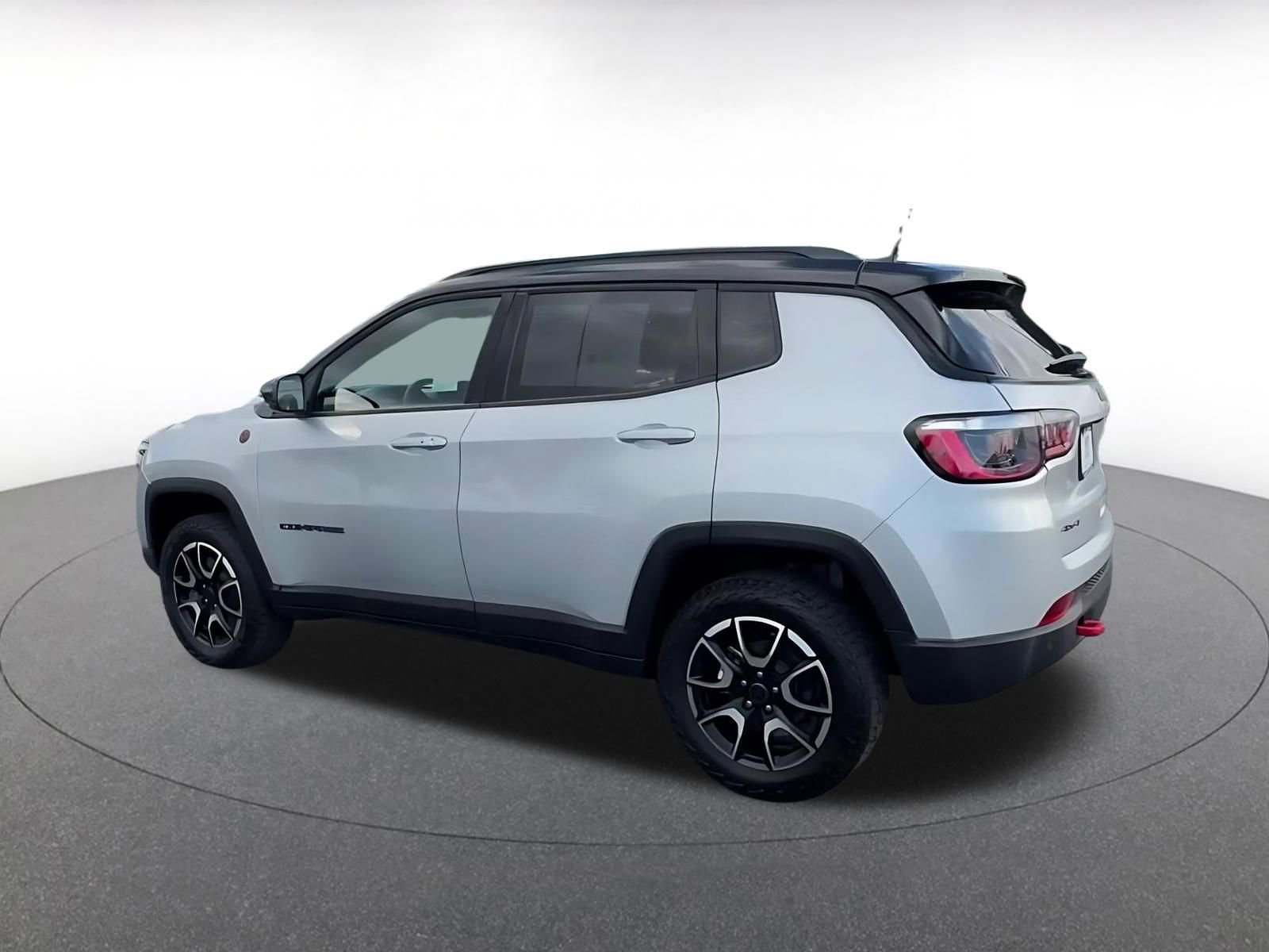 Thumbnail: 2025 Jeep Compass - 10