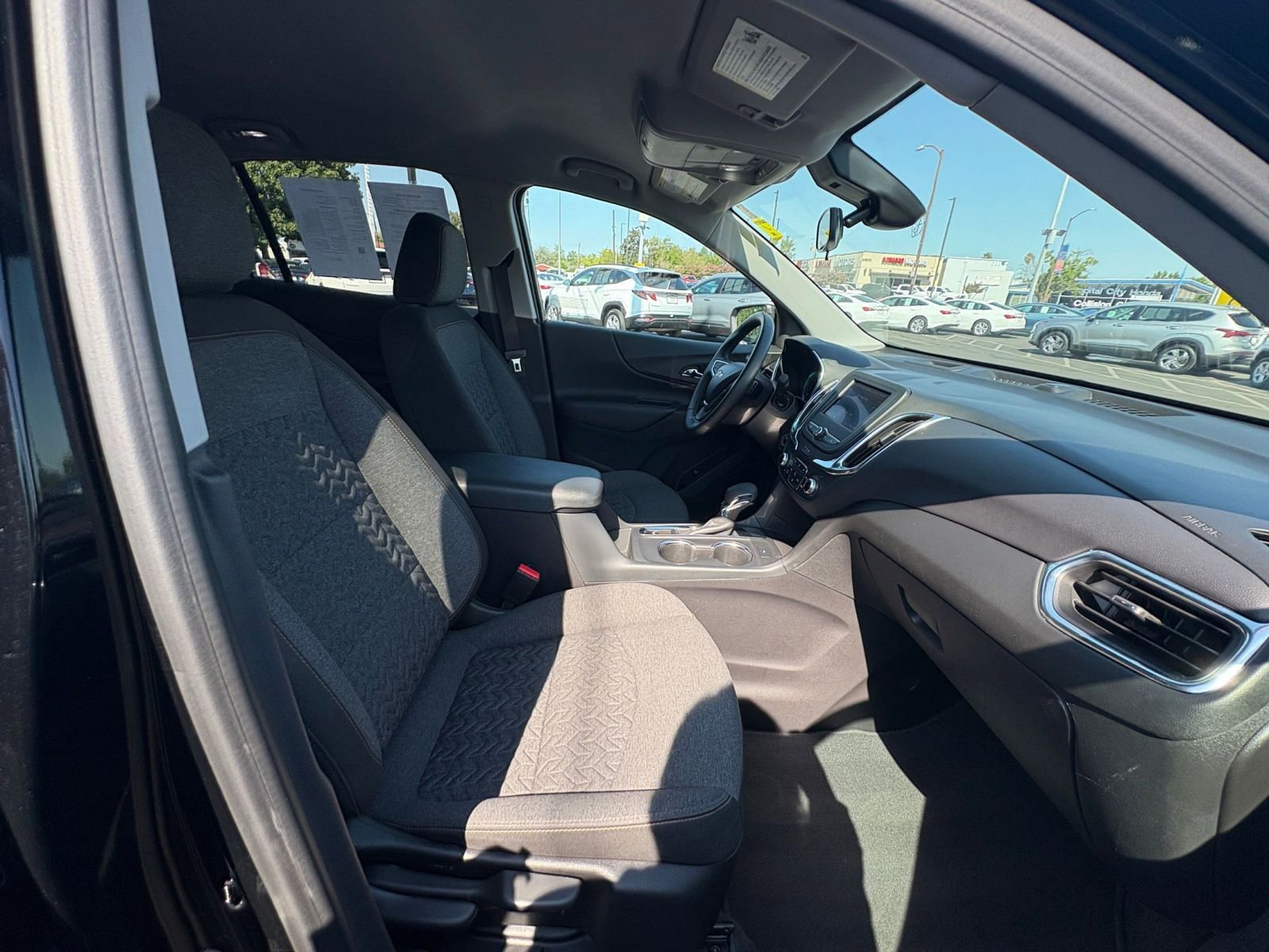 Thumbnail: 2024 Chevrolet Equinox - 21