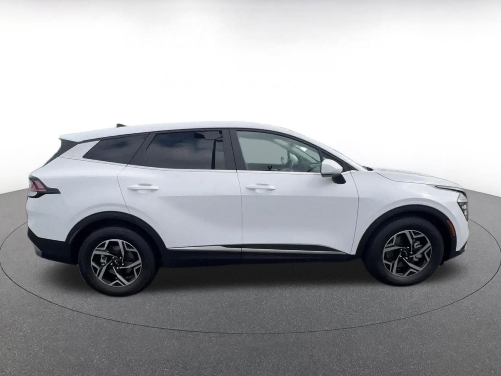 Thumbnail: 2025 Kia Sportage - 16