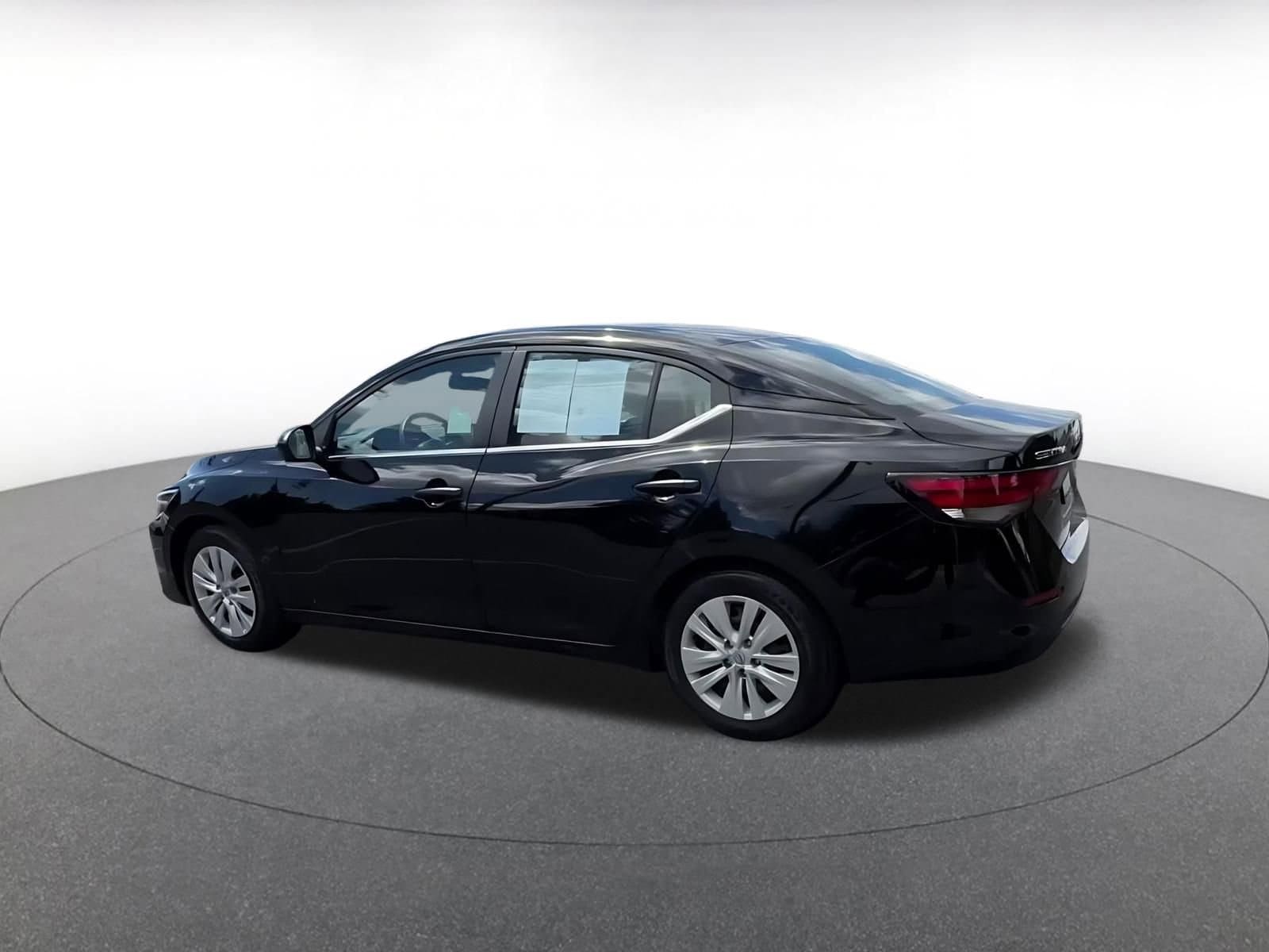 Thumbnail: 2025 Nissan Sentra - 10