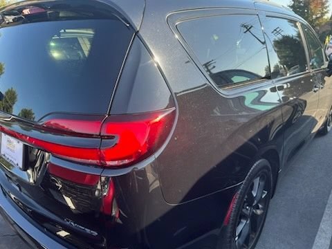 Thumbnail: 2025 Chrysler Pacifica - 4