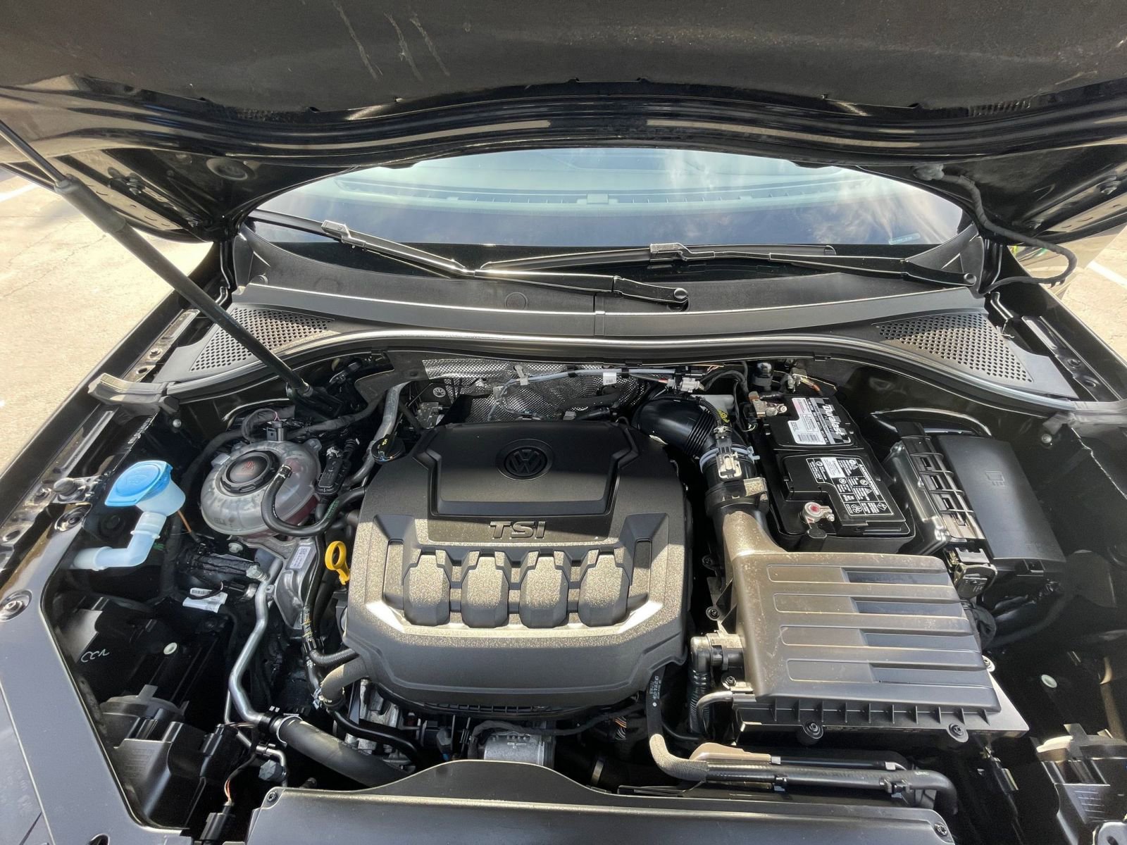 Thumbnail: 2021 Volkswagen Tiguan - 32