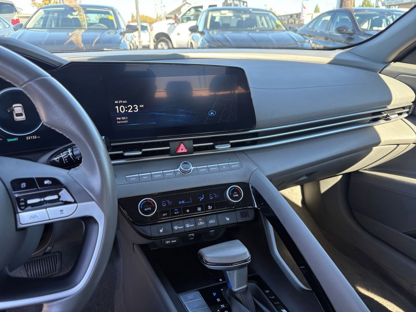 Thumbnail: 2025 Hyundai Elantra - 17