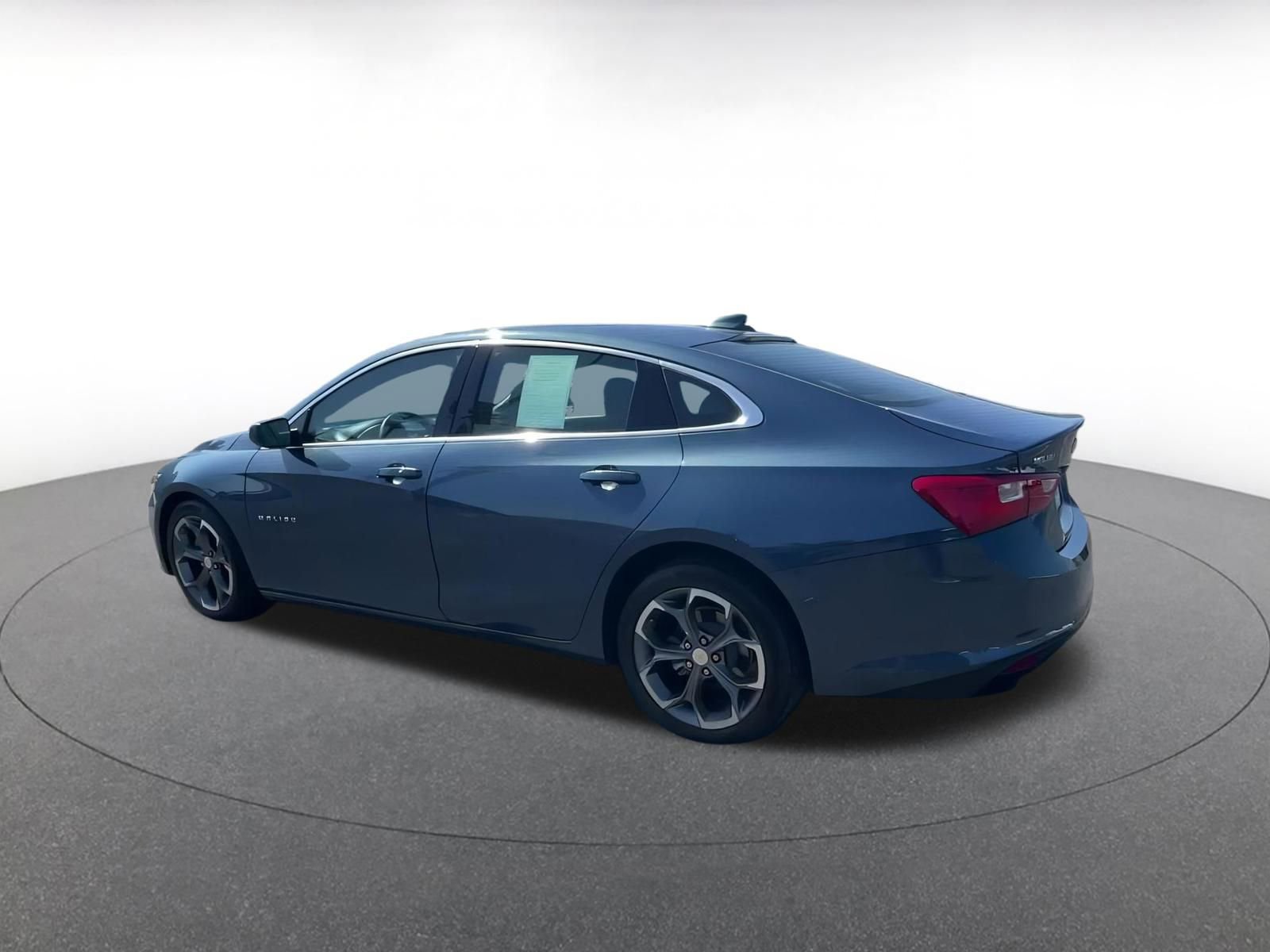 Thumbnail: 2024 Chevrolet Malibu - 10