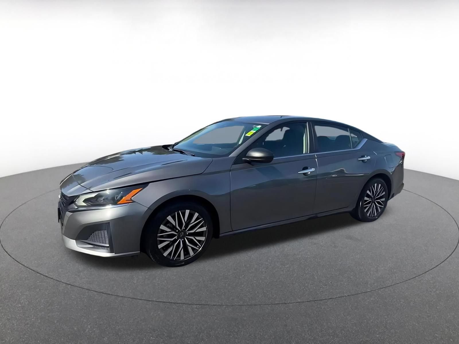 Thumbnail: 2025 Nissan Altima - 8