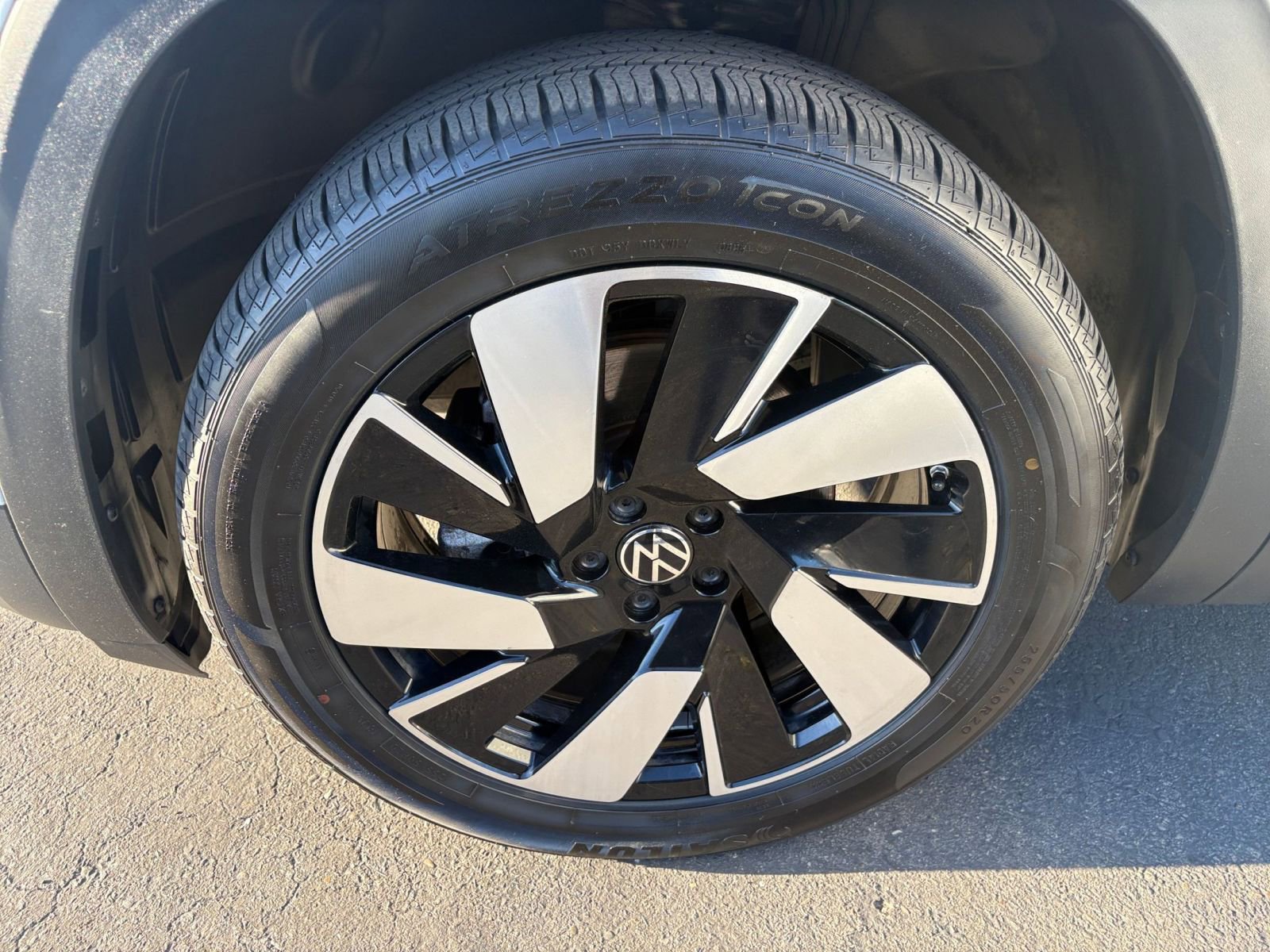 Thumbnail: 2025 Volkswagen Atlas - 32