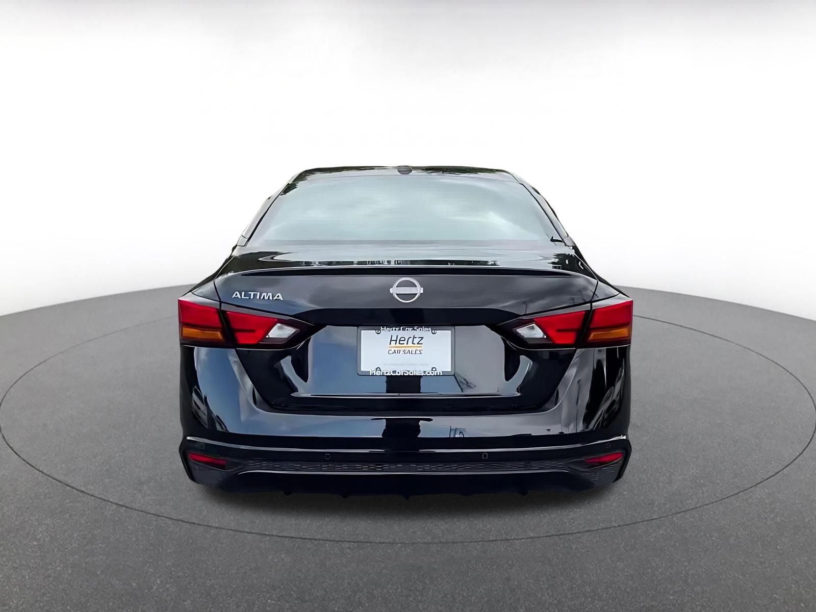 Thumbnail: 2025 Nissan Altima - 12