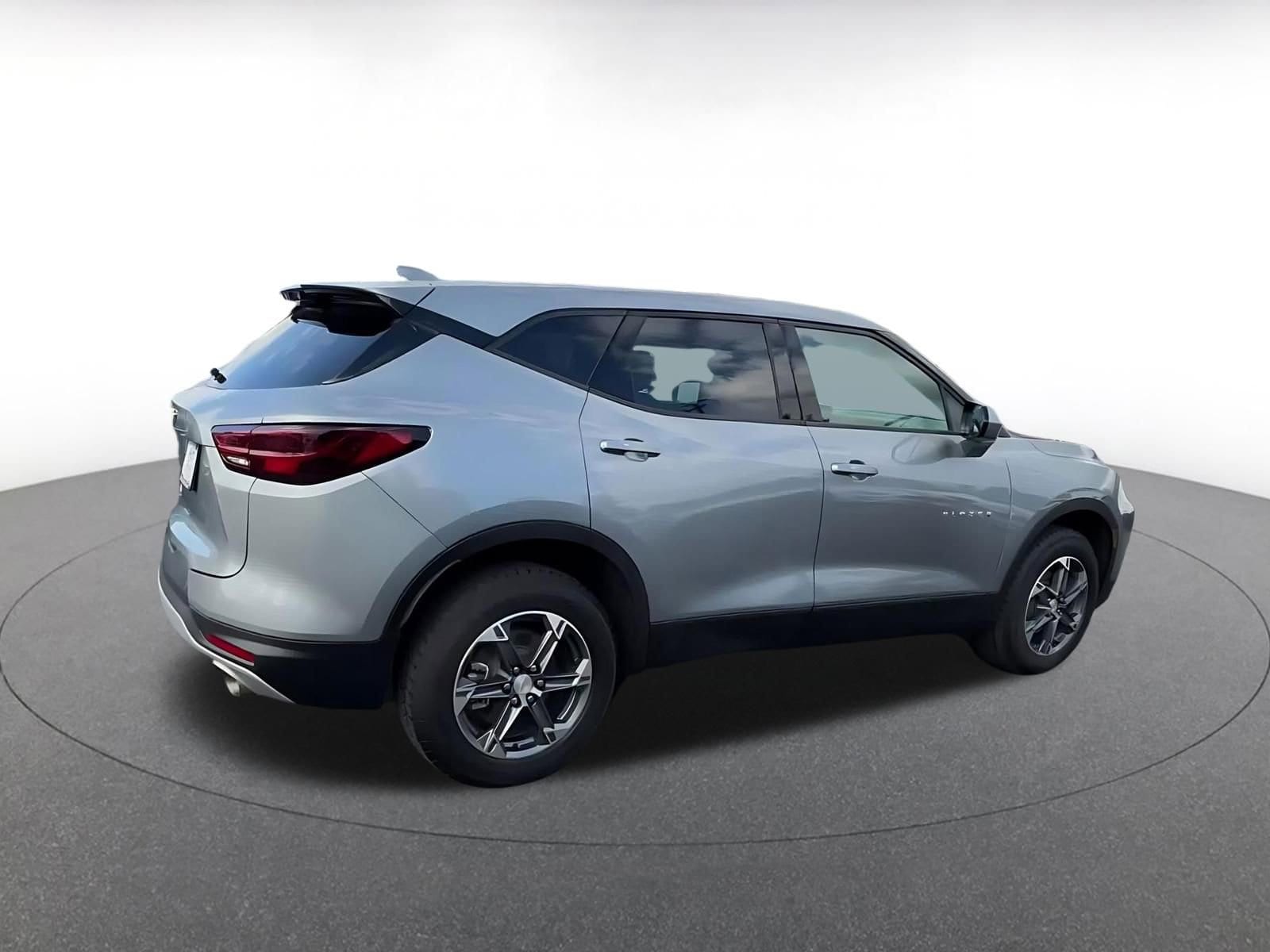 Thumbnail: 2025 Chevrolet Blazer - 15