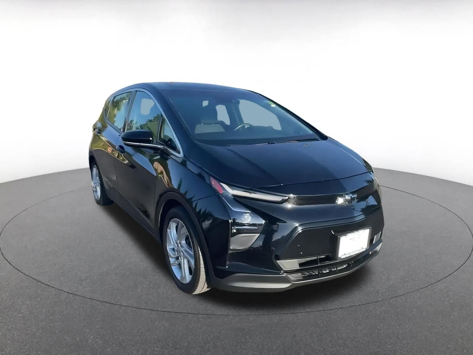 Thumbnail: 2023 Chevrolet Bolt EV - 3