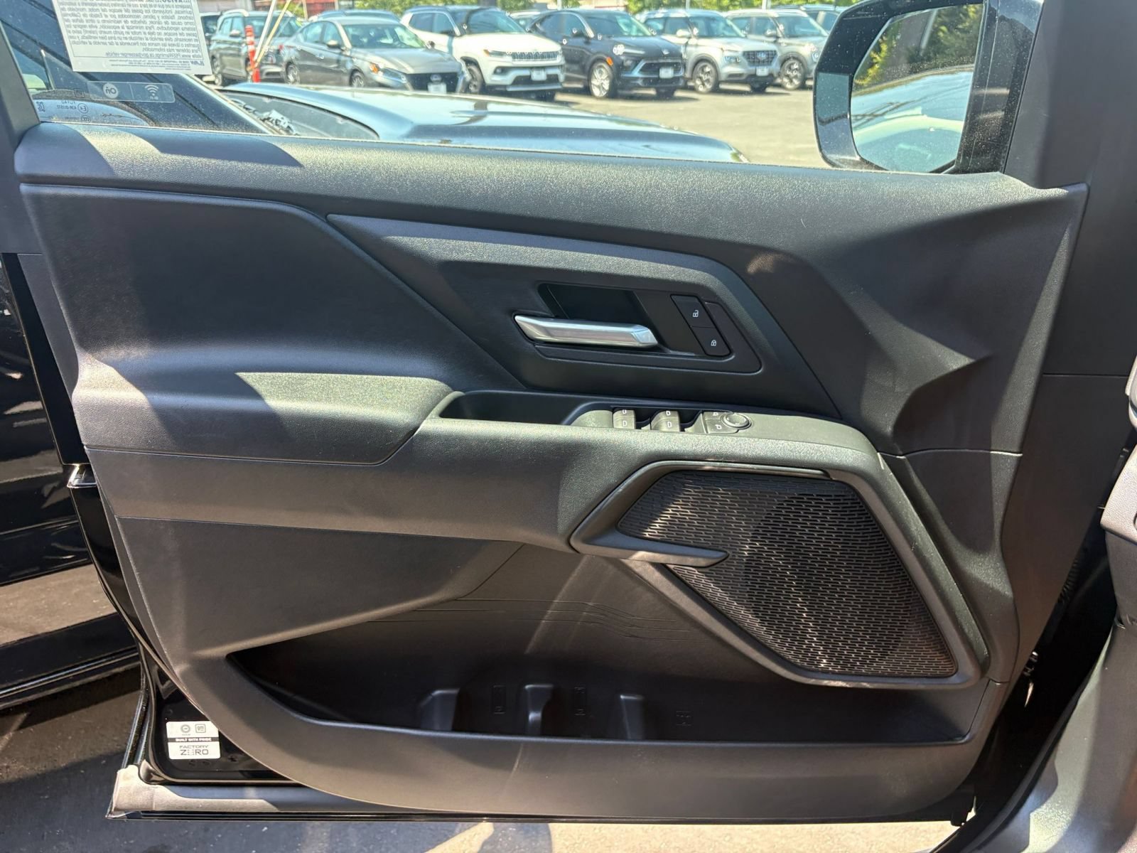 Thumbnail: 2024 Chevrolet Silverado EV - 23