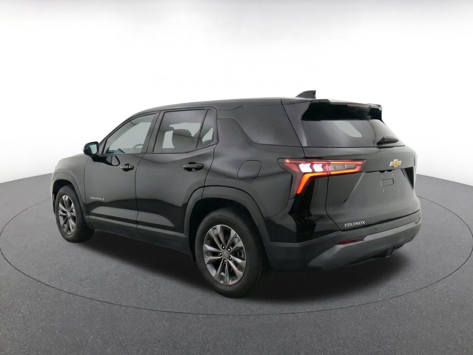 Thumbnail: 2025 Chevrolet Equinox - 12