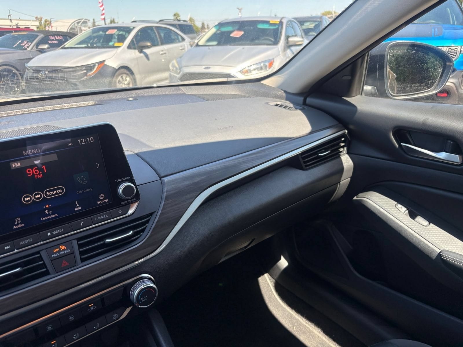 Thumbnail: 2025 Nissan Altima - 30