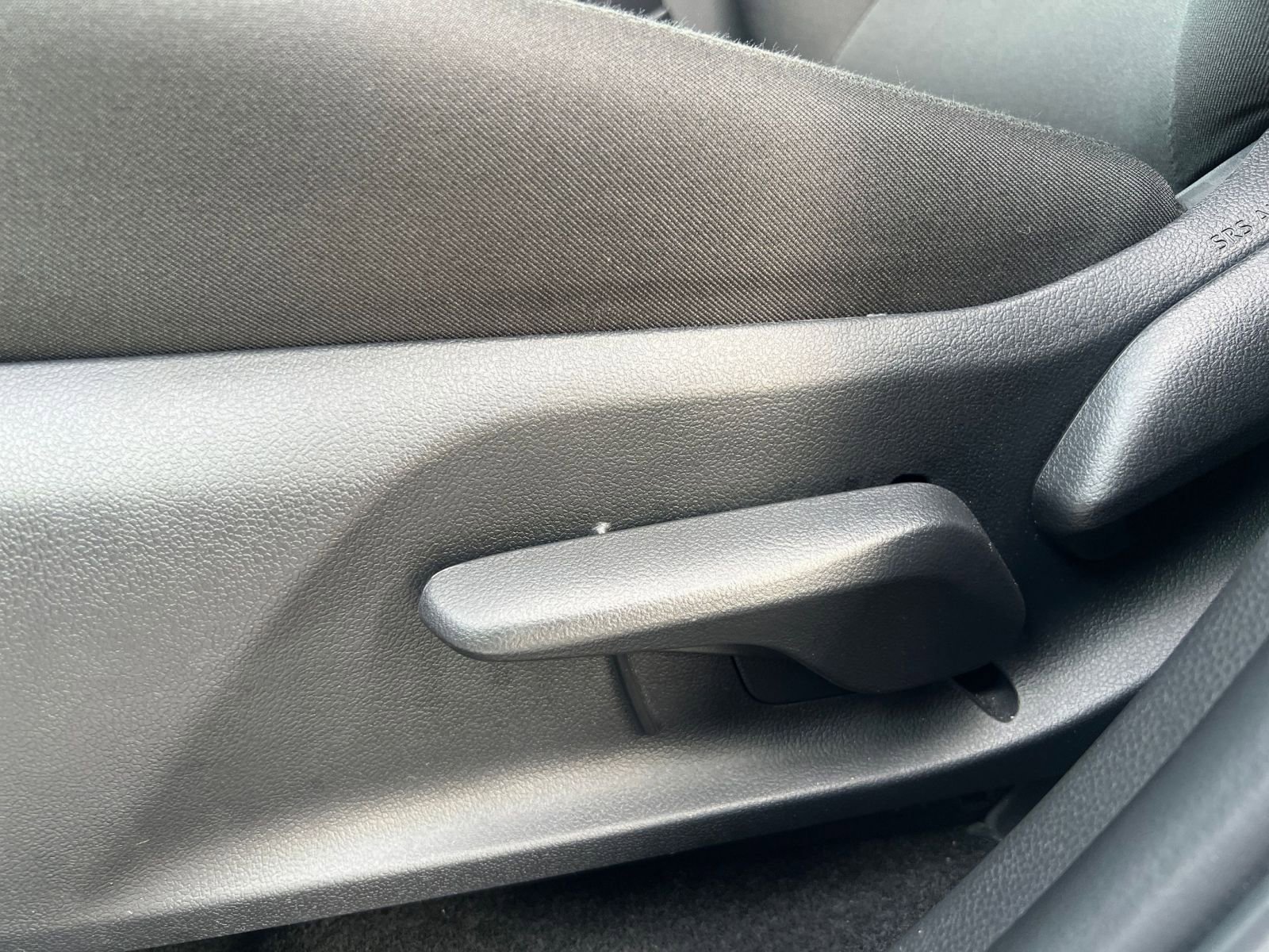 Thumbnail: 2025 Toyota RAV4 - 23