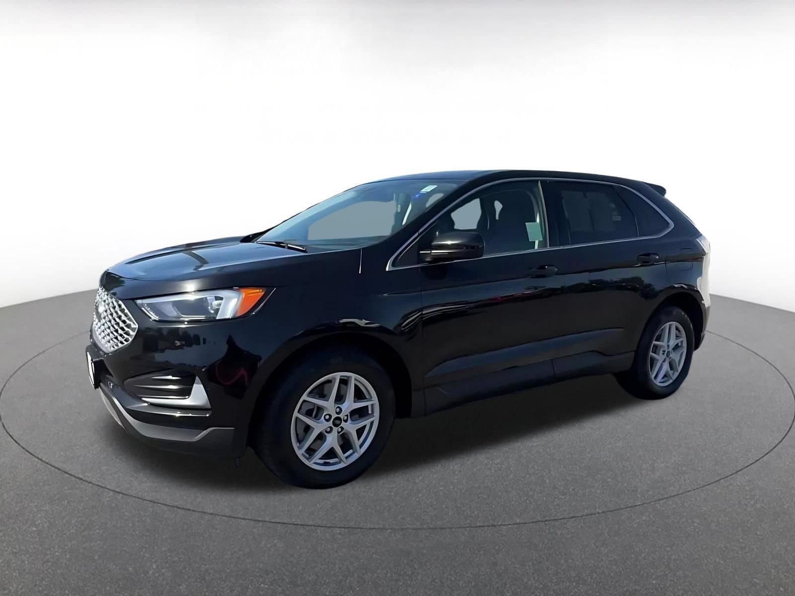 Thumbnail: 2024 Ford Edge - 8