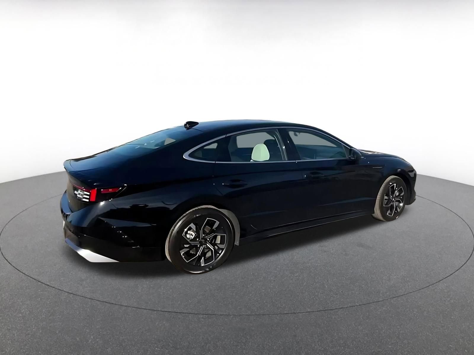 Thumbnail: 2025 Hyundai Sonata - 14