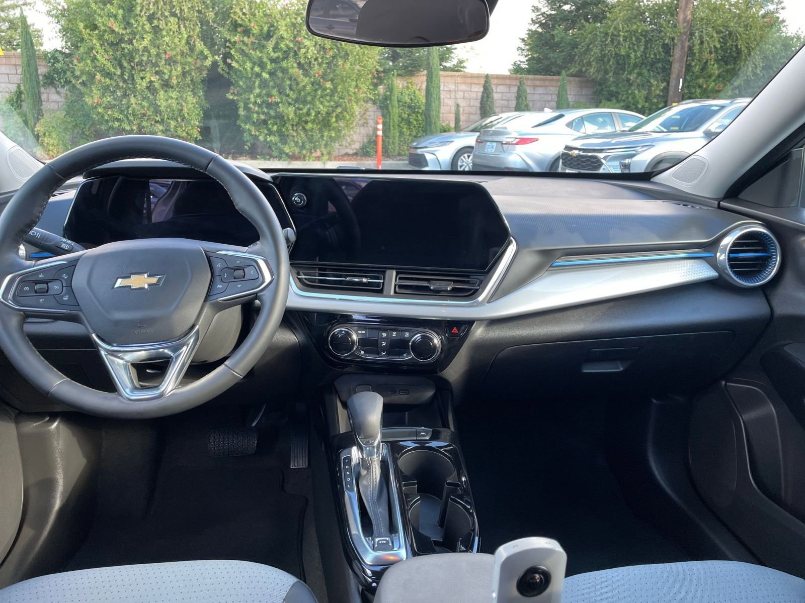 Thumbnail: 2025 Chevrolet Trax - 27