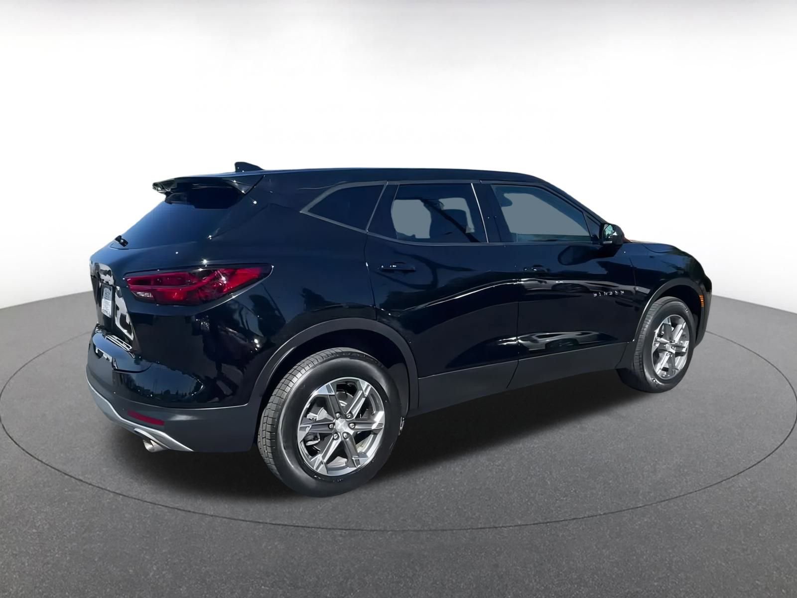 Thumbnail: 2023 Chevrolet Blazer - 14