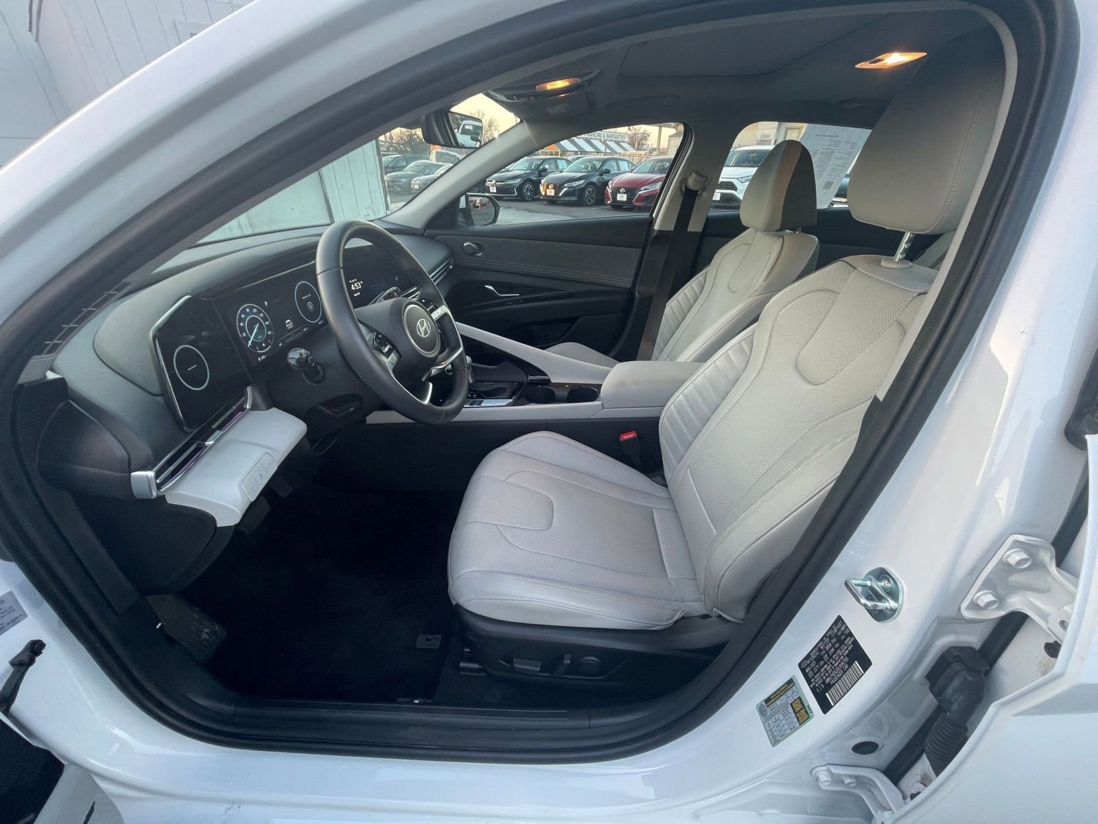 Thumbnail: 2025 Hyundai Elantra - 29