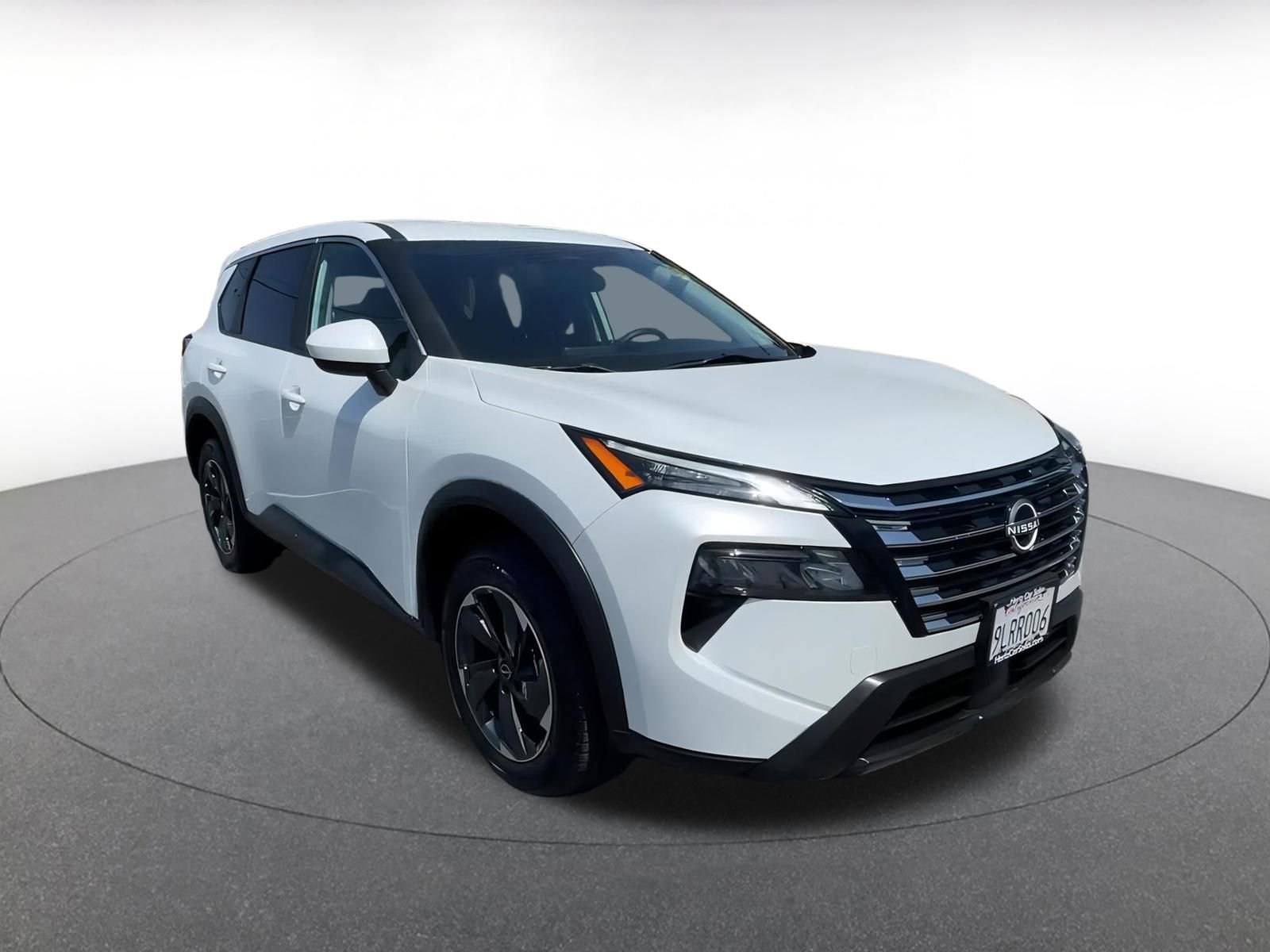 Thumbnail: 2024 Nissan Rogue - 3