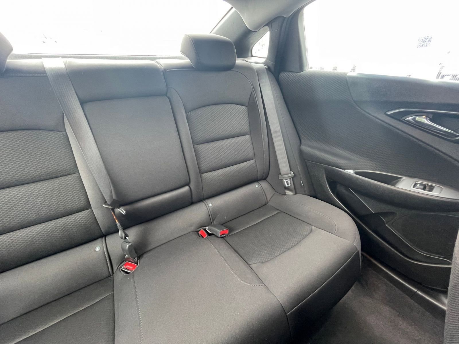 Thumbnail: 2023 Chevrolet Malibu - 32