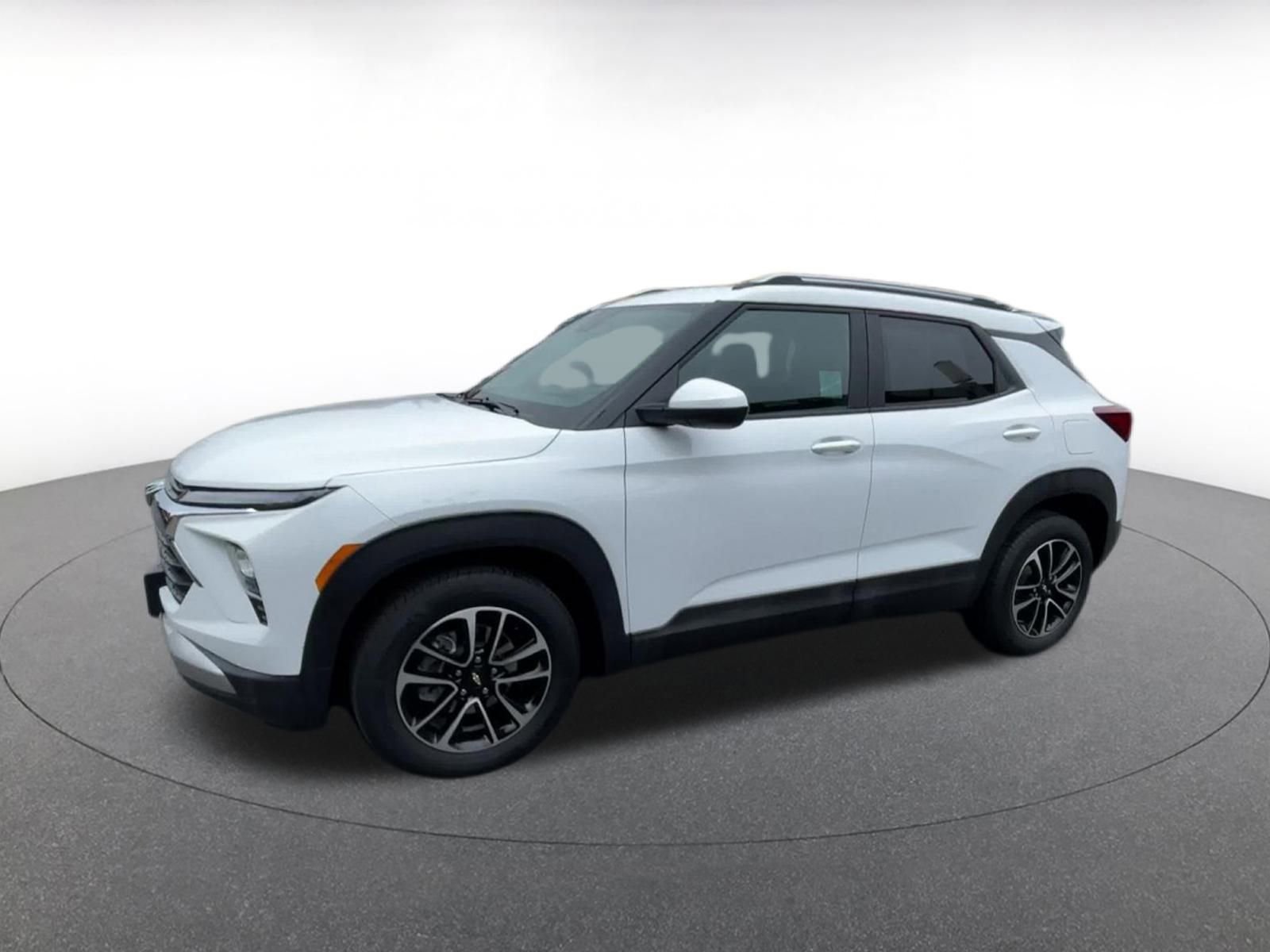 Thumbnail: 2025 Chevrolet TrailBlazer - 8