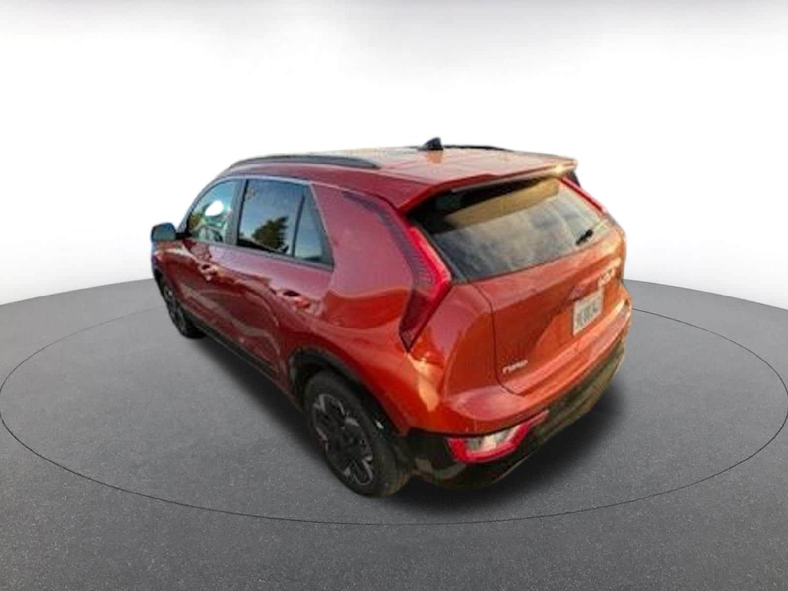 Thumbnail: 2023 Kia Niro - 3