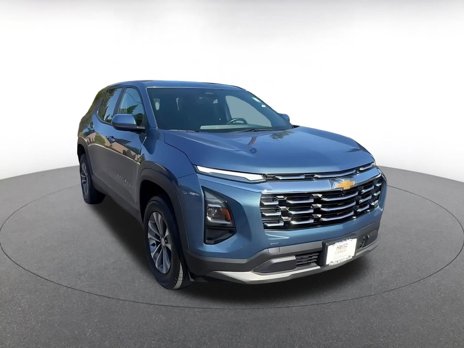 Thumbnail: 2025 Chevrolet Equinox - 3