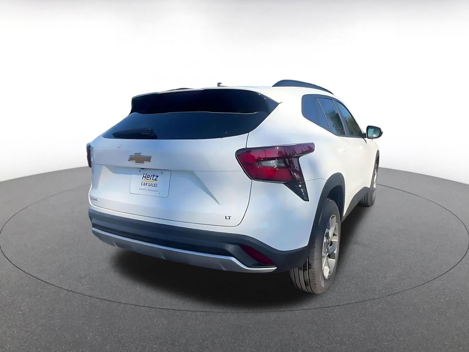 Thumbnail: 2025 Chevrolet Trax - 14