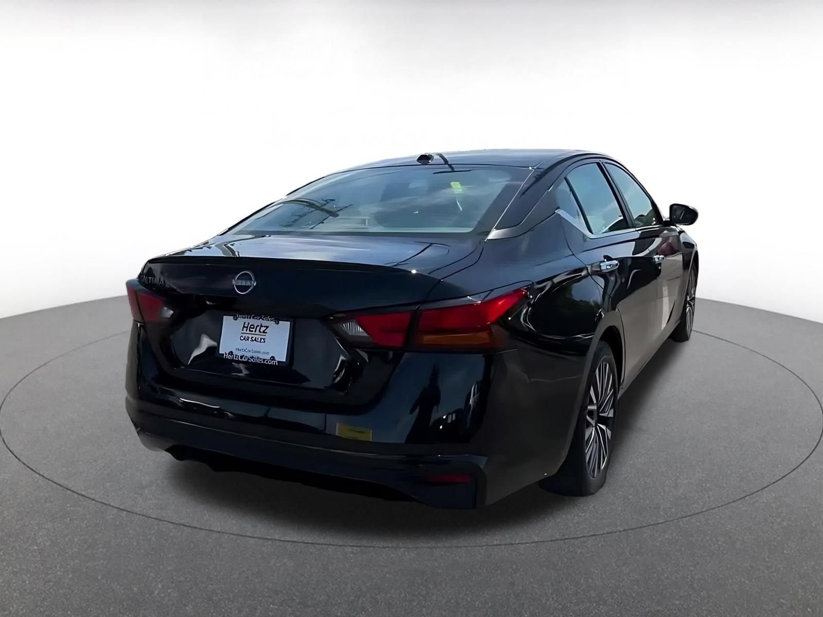 Thumbnail: 2025 Nissan Altima - 13