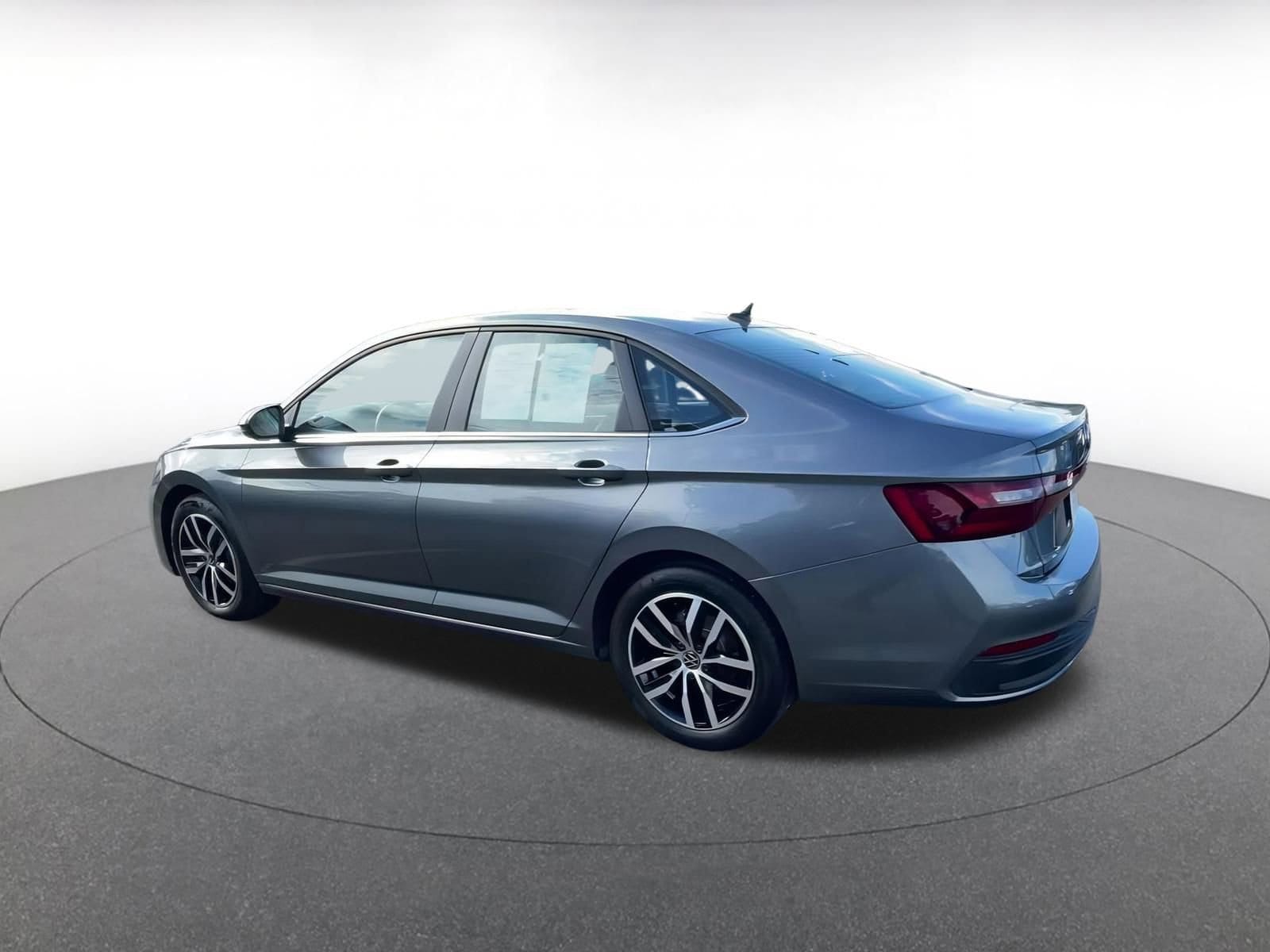 Thumbnail: 2025 Volkswagen Jetta - 10