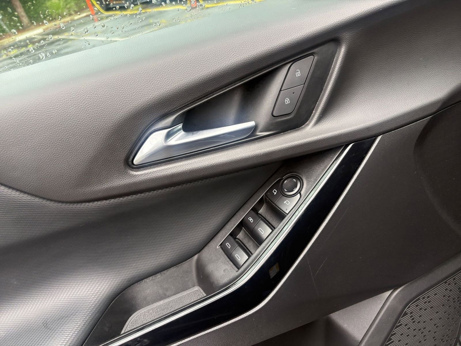 Thumbnail: 2025 Chevrolet Equinox - 18