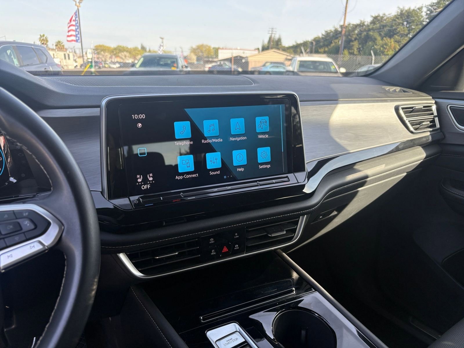 Thumbnail: 2025 Volkswagen Atlas - 17