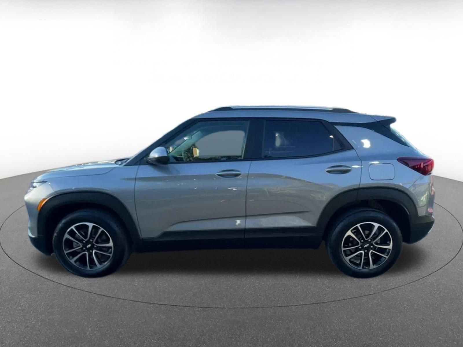 Thumbnail: 2025 Chevrolet TrailBlazer - 9