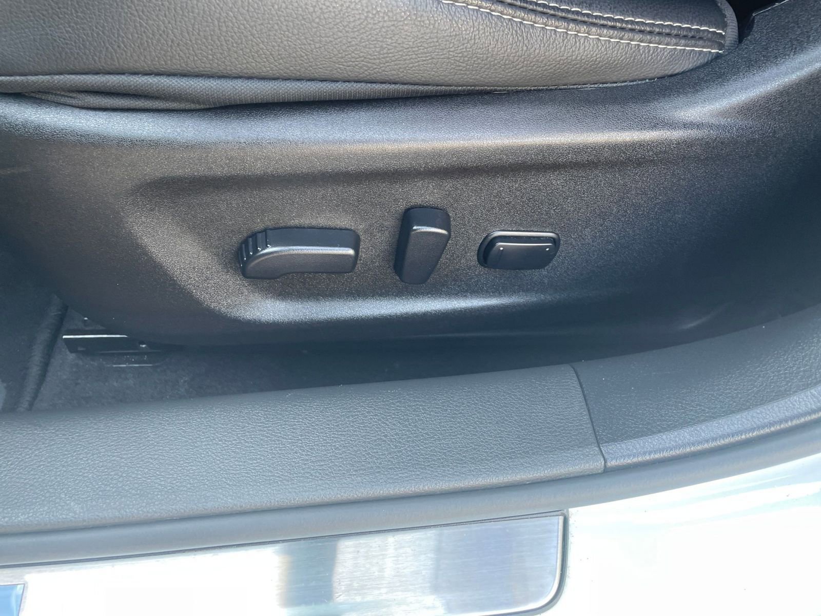 2024 Nissan Altima SL 21