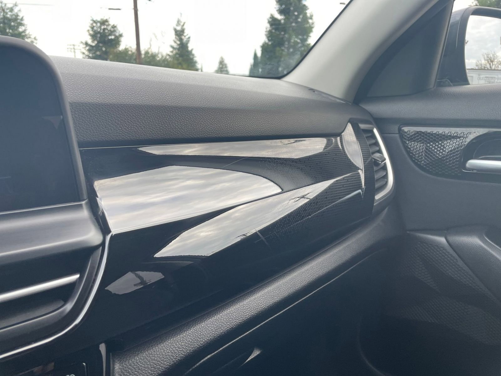 Thumbnail: 2025 Kia Seltos - 30