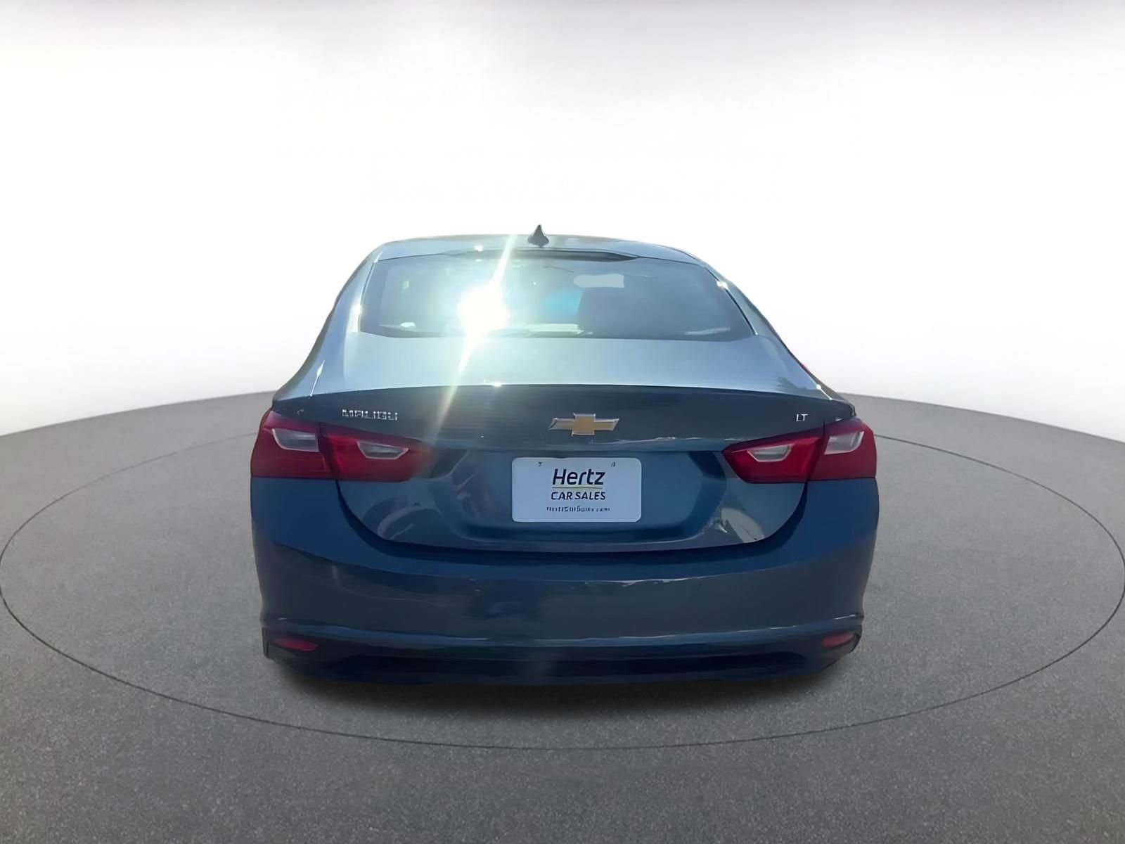 Thumbnail: 2024 Chevrolet Malibu - 12