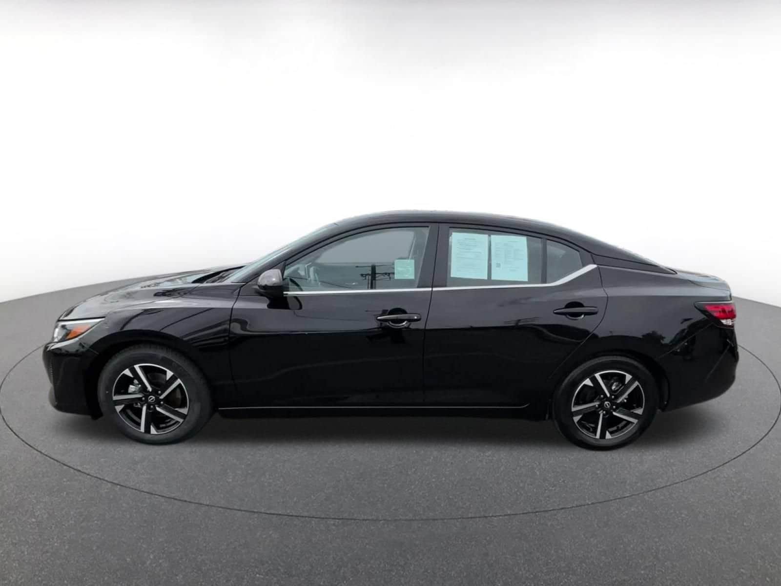 Thumbnail: 2025 Nissan Sentra - 8