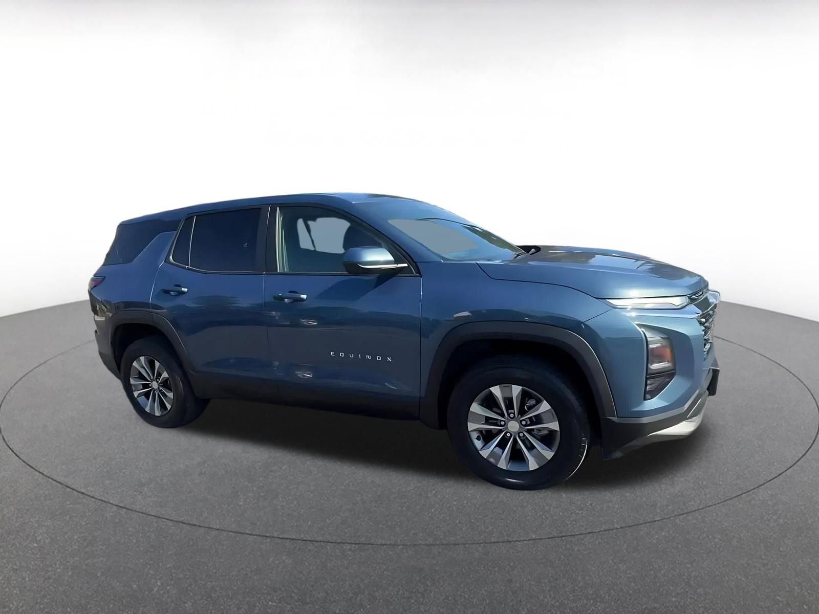 Thumbnail: 2025 Chevrolet Equinox - 2