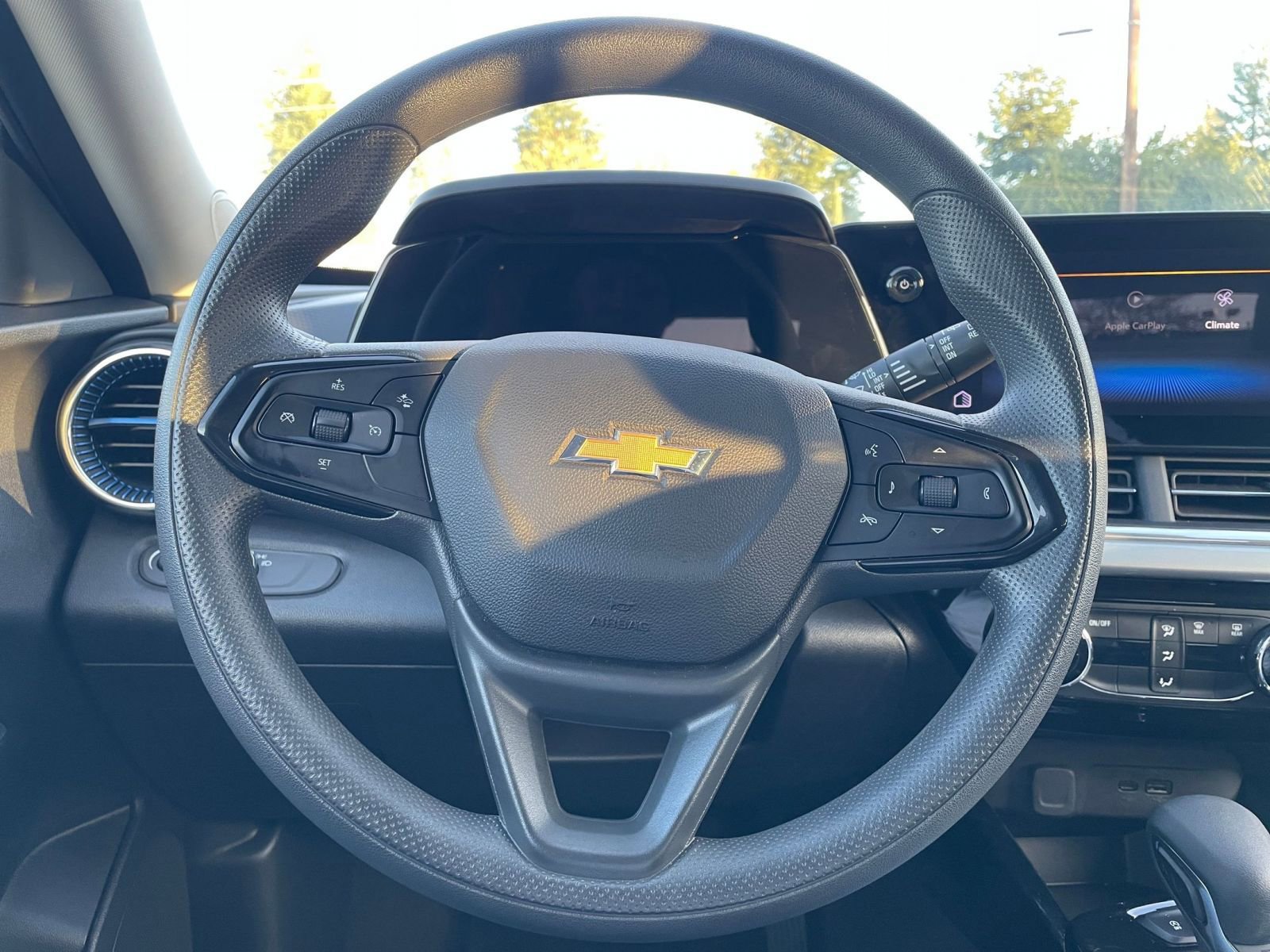 Thumbnail: 2025 Chevrolet Trax - 34