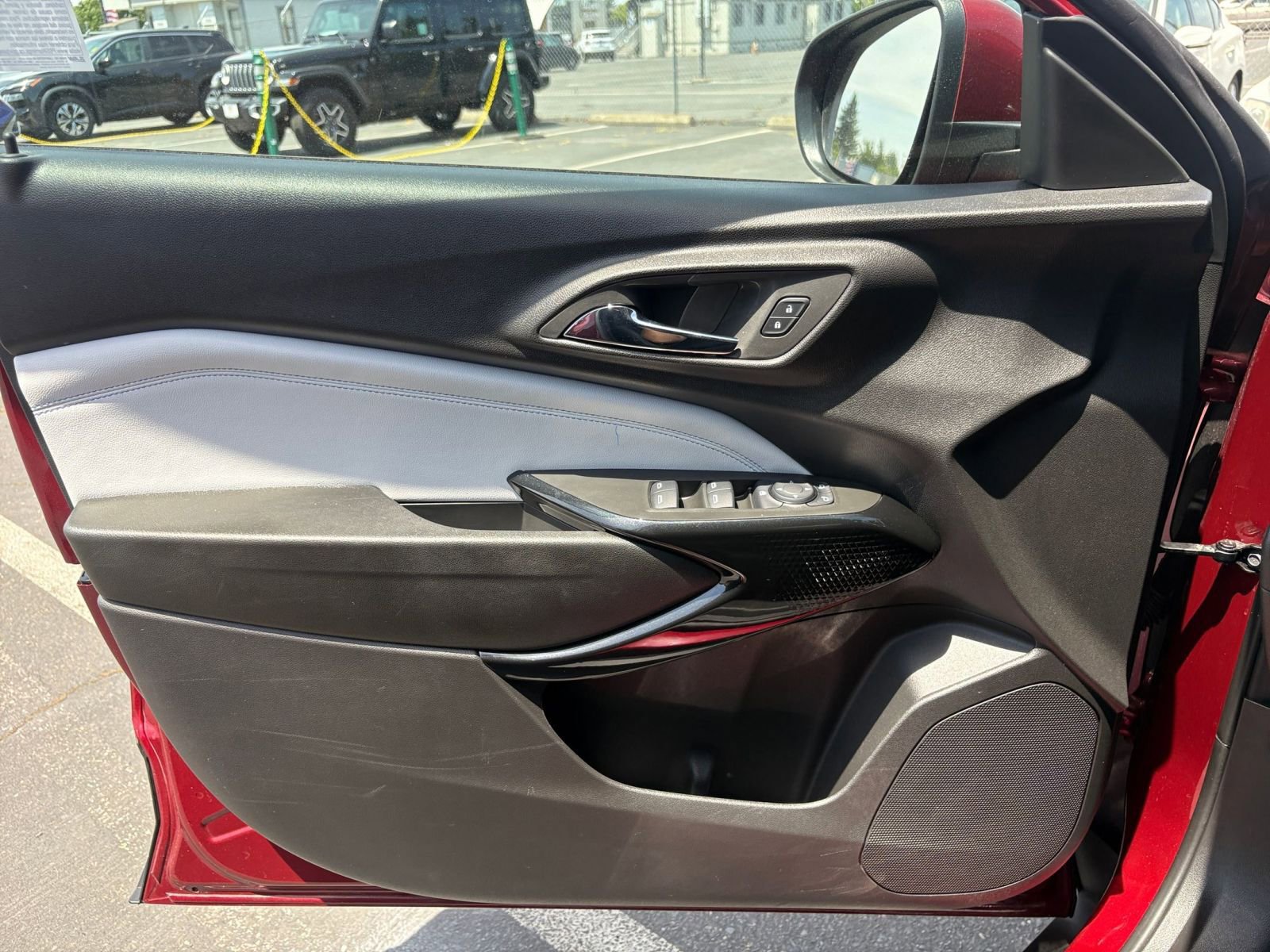 Thumbnail: 2025 Chevrolet Trax - 18