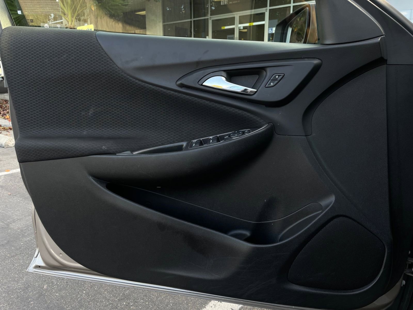 Thumbnail: 2023 Chevrolet Malibu - 20