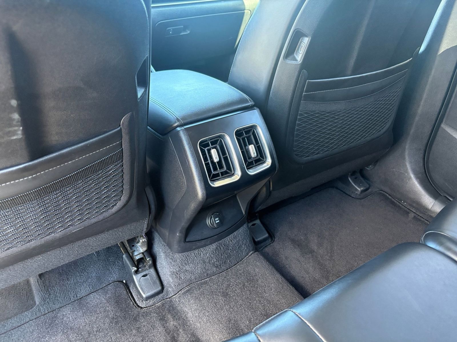 Thumbnail: 2024 Kia Sorento - 24