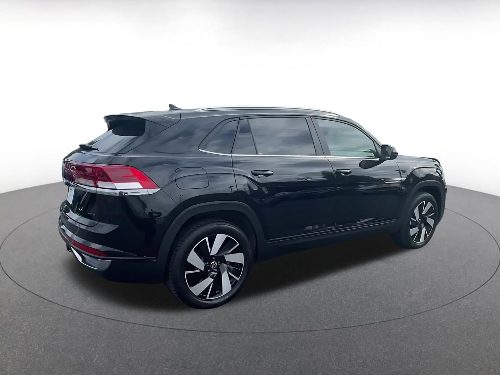 Thumbnail: 2024 Volkswagen Atlas - 15