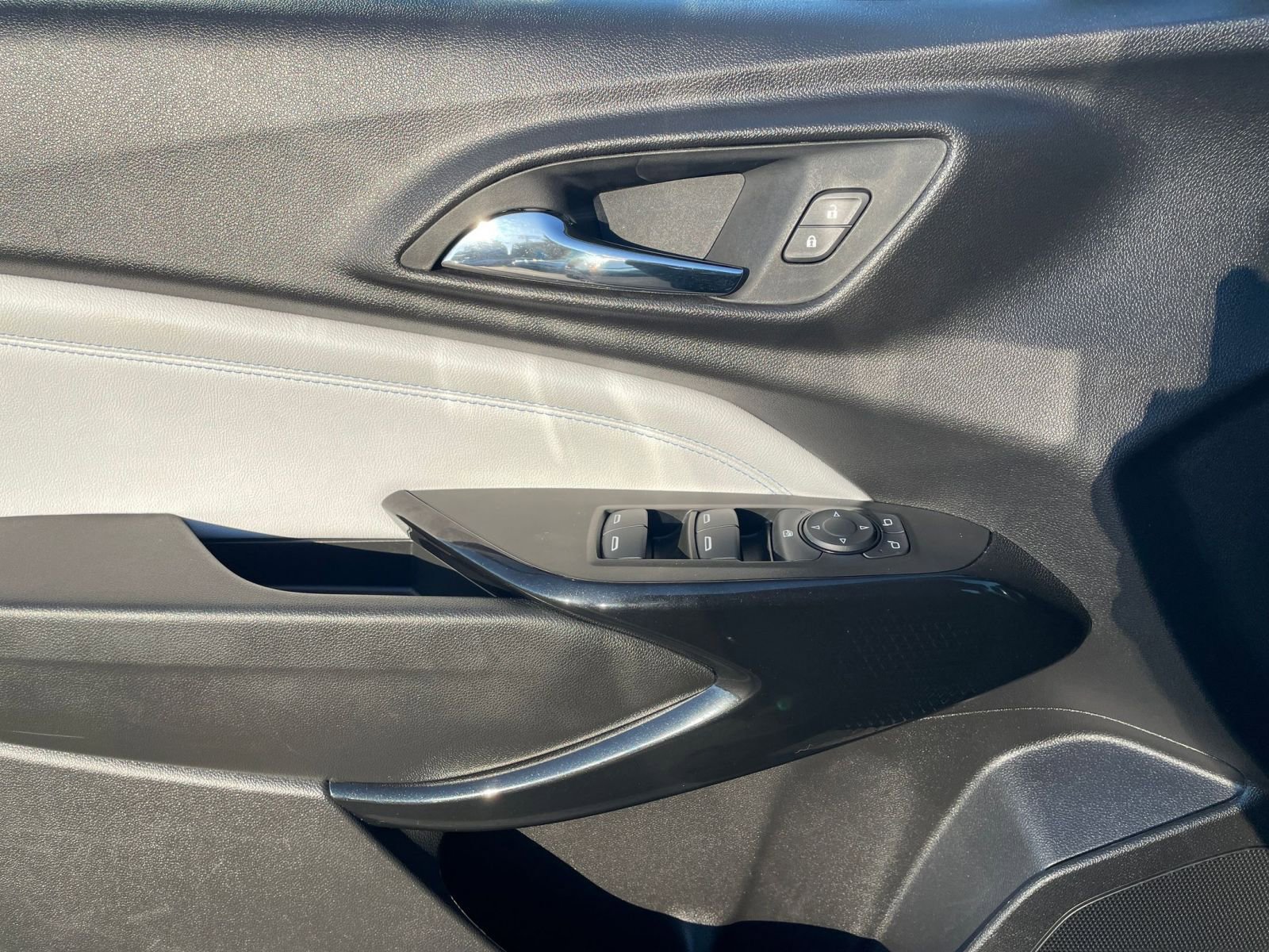 Thumbnail: 2025 Chevrolet Trax - 20