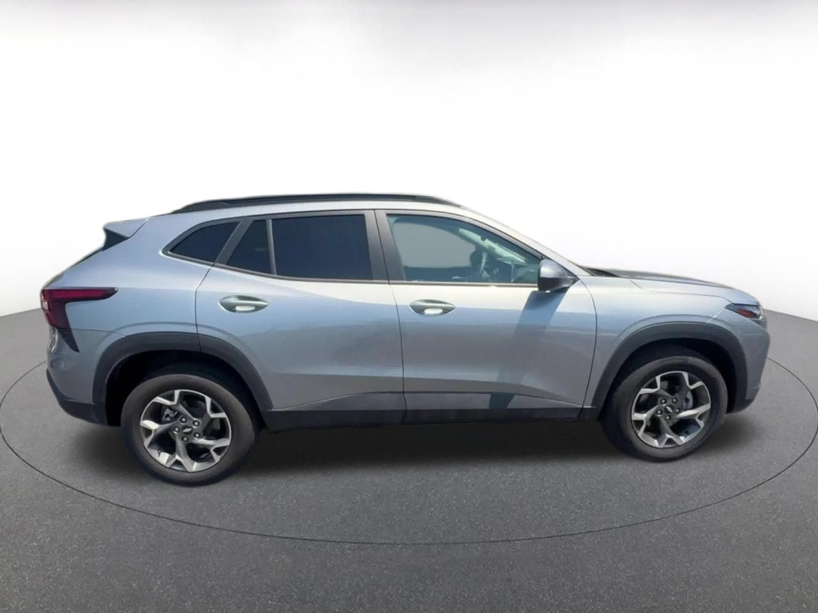 Thumbnail: 2025 Chevrolet Trax - 16