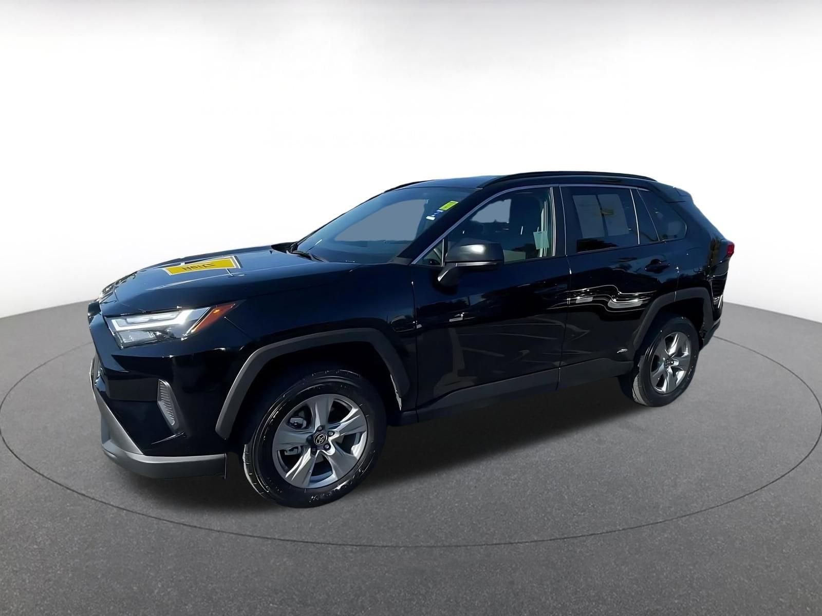 Thumbnail: 2025 Toyota RAV4 - 8